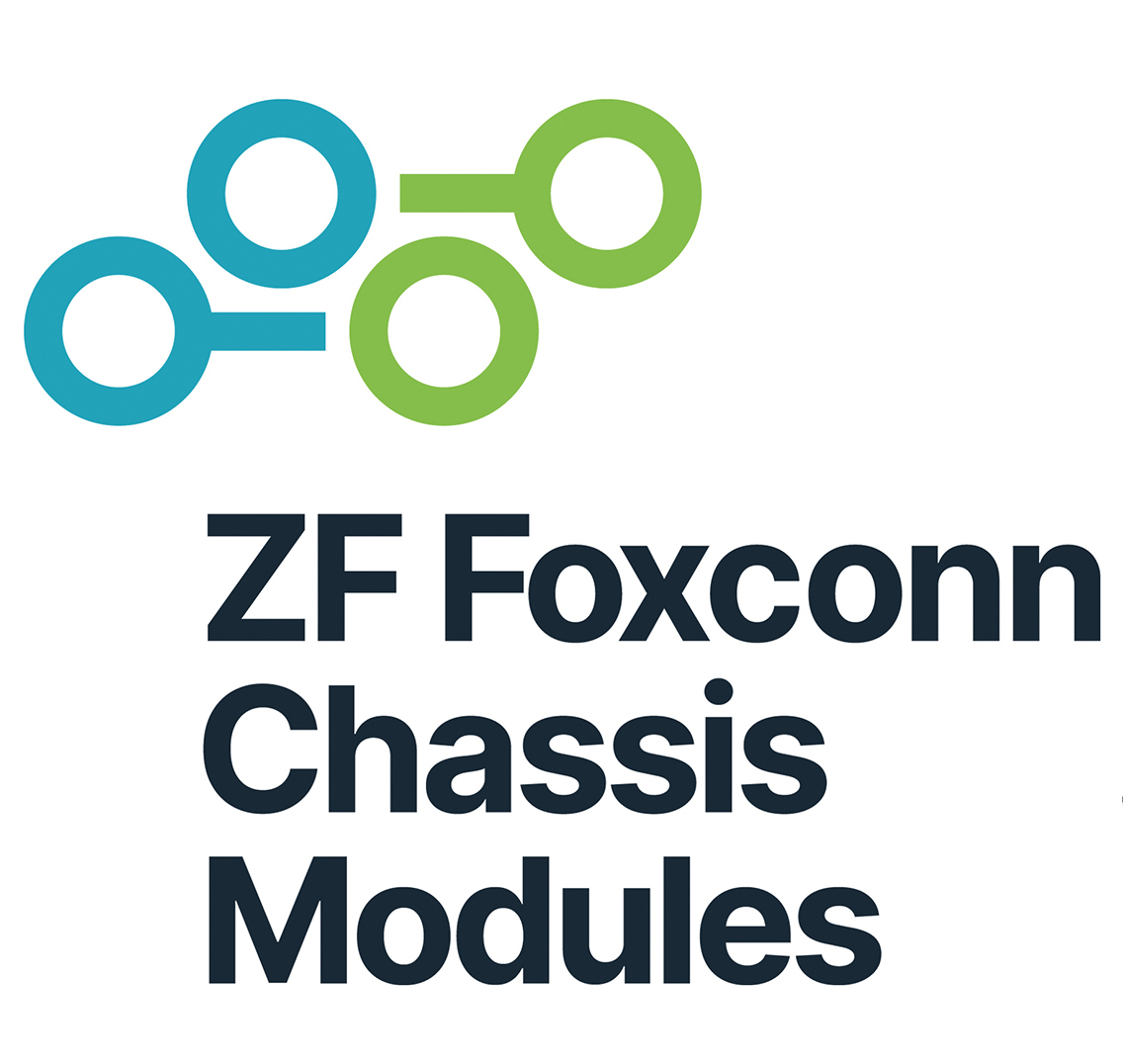 Dr. Holger Klein, Vorstandsvorsitzender der ZF Friedrichshafen AG (links), und Young Liu, CEO und Chairman der Hon Hai Technology Group (Foxconn), neben dem Markenauftritt ihres Joint Ventures ZF Foxconn Chassis Modules. // Dr. Holger Klein, Chairman of the Board of Management of ZF Friedrichshafen AG (left), and Young Liu, Chairman and CEO of Hon Hai Technology Group (Foxconn), with the brand logo of the new joint venture ZF Foxconn Chassis Modules.